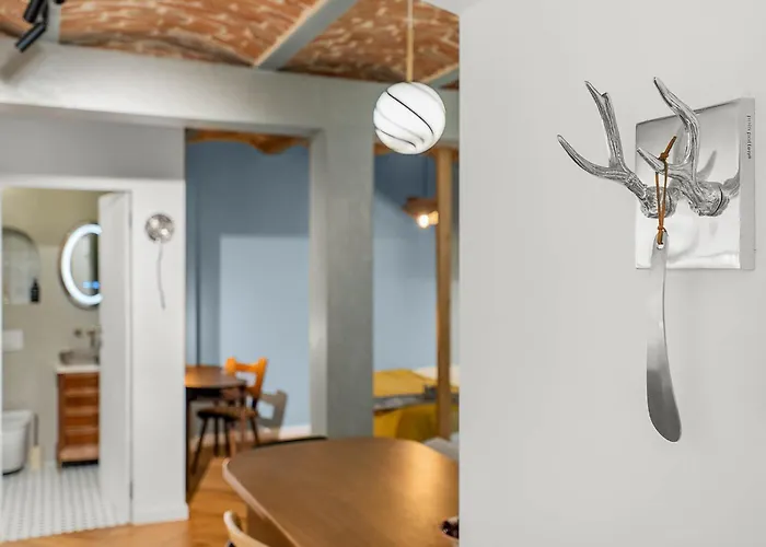 Elegant Si Boem - Centru *