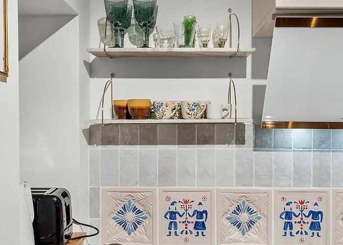 Elegant Si Boem - Centru *